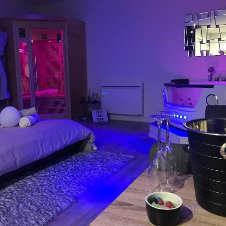 Sweet Love Romantique By Locationslepuyenvelay Le Puy-en-Velay Buitenkant foto