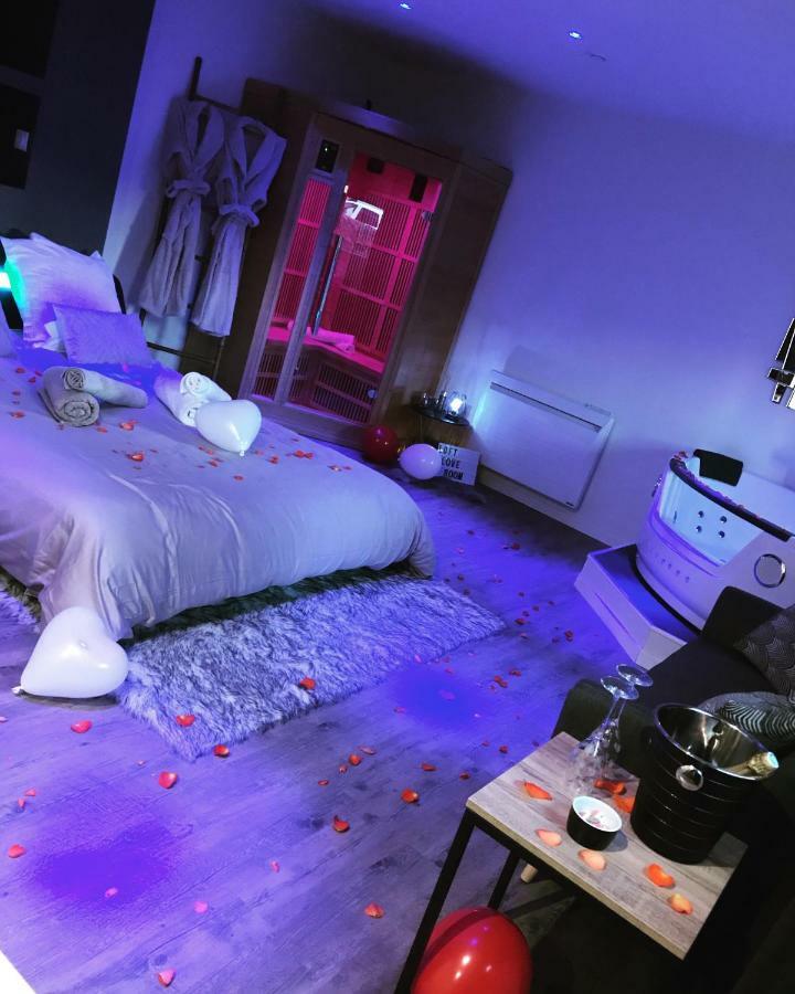 Sweet Love Romantique By Locationslepuyenvelay Le Puy-en-Velay Buitenkant foto
